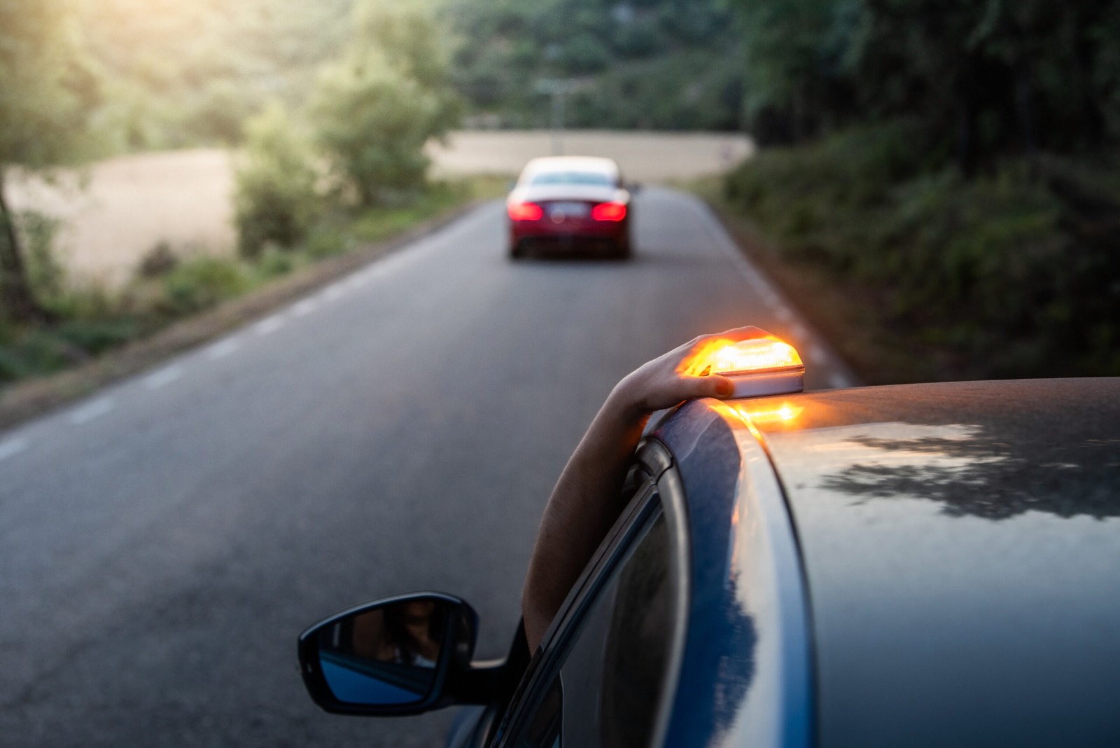 Sichere Mobilität mit der Warnleuchte V16: Funktionen und Anwendung